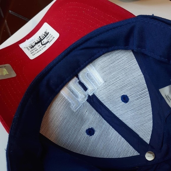 NFL Team Apparel New York Giants Reebok Adjustable Back - Picture 6 of 8